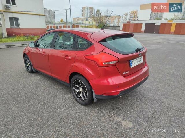 Форд Фокус 2015 в Харькове на Automoto.ua Красный Форд Фокус, объемом двигателя 1 л и пробегом 106 тыс. км за 6700 $, фото 3 на Automoto.ua