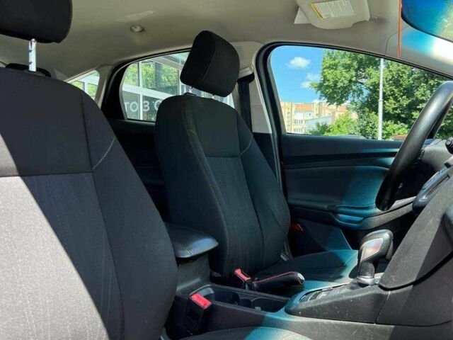 Красный Форд Фокус, объемом двигателя 2 л и пробегом 206 тыс. км за 7990 $, фото 17 на Automoto.ua