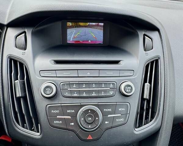 Красный Форд Фокус, объемом двигателя 2 л и пробегом 128 тыс. км за 8950 $, фото 21 на Automoto.ua