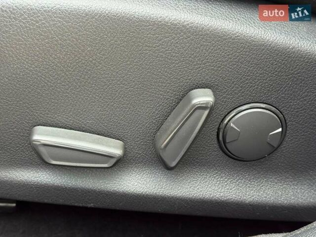 Красный Форд Фокус, объемом двигателя 2 л и пробегом 118 тыс. км за 10940 $, фото 22 на Automoto.ua