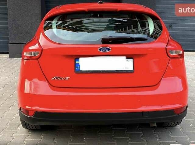 Червоний Форд Фокус, об'ємом двигуна 2 л та пробігом 128 тис. км за 9200 $, фото 4 на Automoto.ua