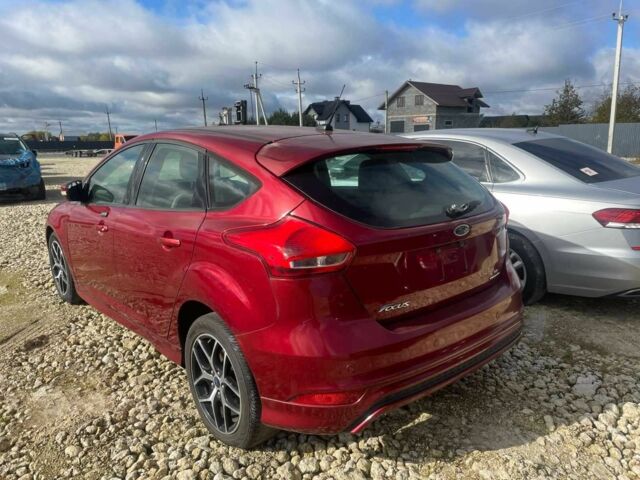 Форд Фокус 2016 в Городке на Automoto.ua Красный Форд Фокус, объемом двигателя 2 л и пробегом 77 тыс. км за 6900 $, фото 3 на Automoto.ua