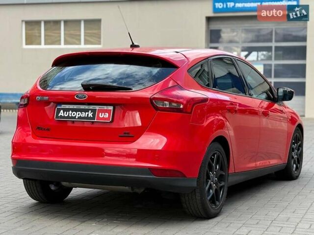 Красный Форд Фокус, объемом двигателя 2 л и пробегом 118 тыс. км за 10940 $, фото 5 на Automoto.ua