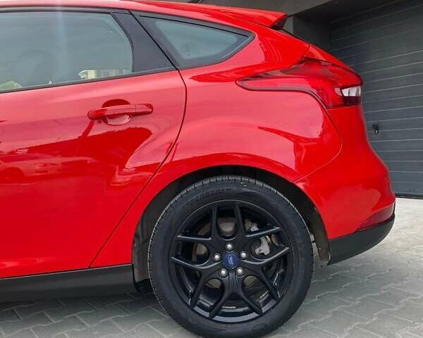 Червоний Форд Фокус, об'ємом двигуна 2 л та пробігом 120 тис. км за 8000 $, фото 20 на Automoto.ua