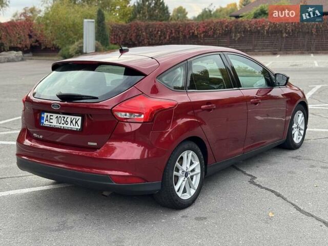 Красный Форд Фокус, объемом двигателя 2 л и пробегом 128 тыс. км за 8950 $, фото 3 на Automoto.ua
