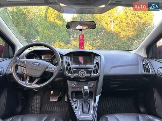 Красный Форд Фокус, объемом двигателя 2 л и пробегом 214 тыс. км за 8800 $, фото 24 на Automoto.ua