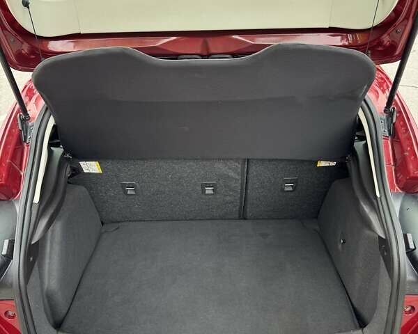 Красный Форд Фокус, объемом двигателя 2 л и пробегом 128 тыс. км за 8950 $, фото 34 на Automoto.ua