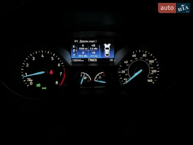 Червоний Форд Фокус, об'ємом двигуна 2 л та пробігом 128 тис. км за 9200 $, фото 11 на Automoto.ua