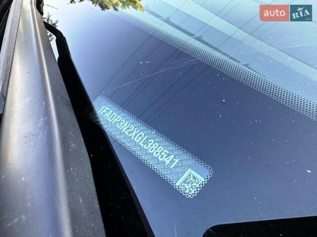 Красный Форд Фокус, объемом двигателя 2 л и пробегом 214 тыс. км за 8800 $, фото 29 на Automoto.ua