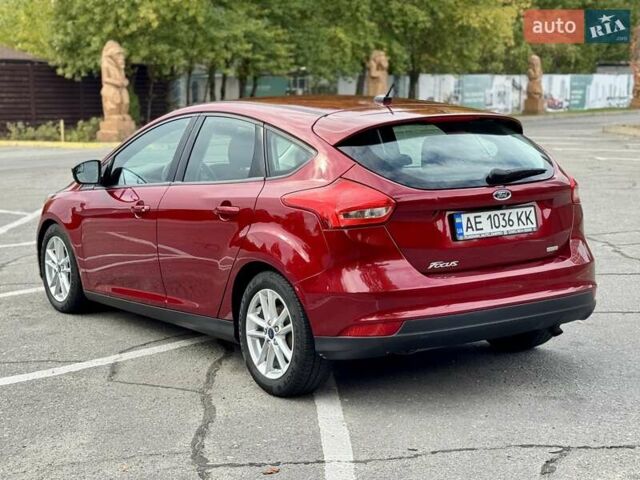 Красный Форд Фокус, объемом двигателя 2 л и пробегом 128 тыс. км за 8950 $, фото 10 на Automoto.ua