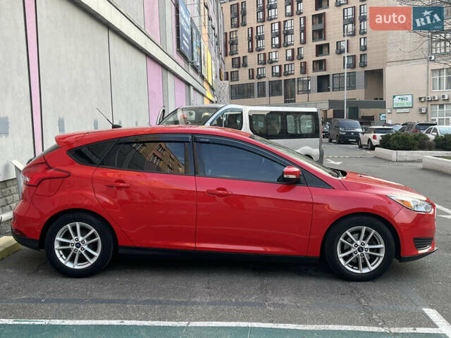 Красный Форд Фокус, объемом двигателя 2 л и пробегом 71 тыс. км за 9990 $, фото 3 на Automoto.ua