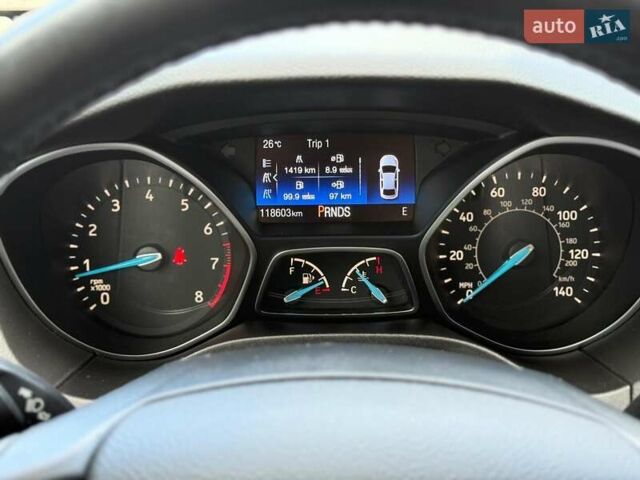 Красный Форд Фокус, объемом двигателя 2 л и пробегом 118 тыс. км за 10940 $, фото 31 на Automoto.ua