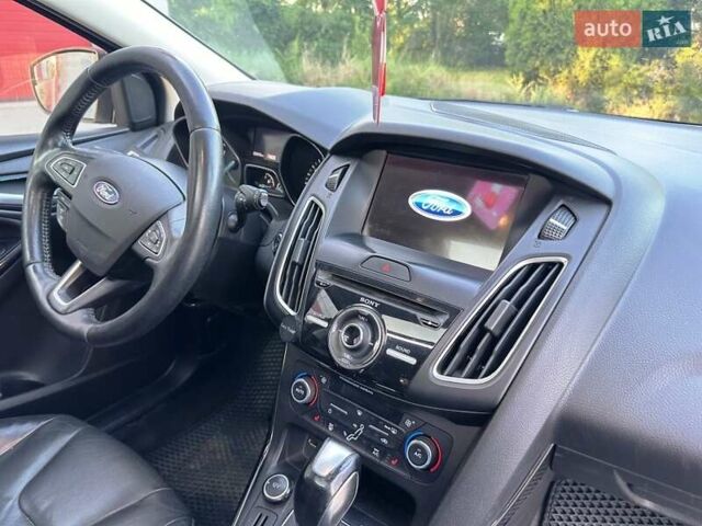 Красный Форд Фокус, объемом двигателя 2 л и пробегом 214 тыс. км за 8800 $, фото 21 на Automoto.ua