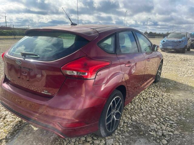 Форд Фокус 2016 в Городке на Automoto.ua Красный Форд Фокус, объемом двигателя 2 л и пробегом 77 тыс. км за 6900 $, фото 2 на Automoto.ua