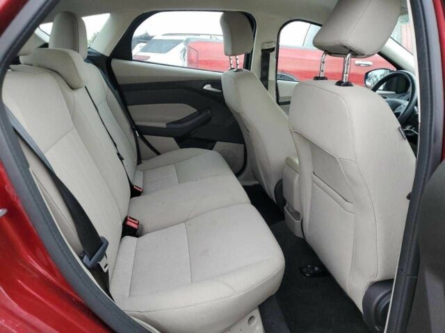 Форд Фокус 2016 в Городке на Automoto.ua Красный Форд Фокус, объемом двигателя 2 л и пробегом 77 тыс. км за 6900 $, фото 14 на Automoto.ua