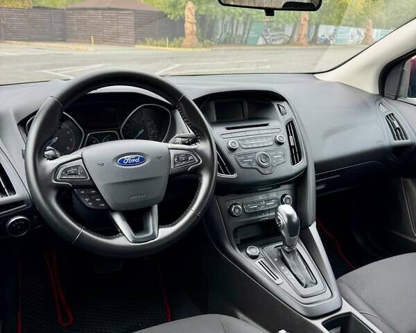 Красный Форд Фокус, объемом двигателя 2 л и пробегом 128 тыс. км за 8950 $, фото 26 на Automoto.ua