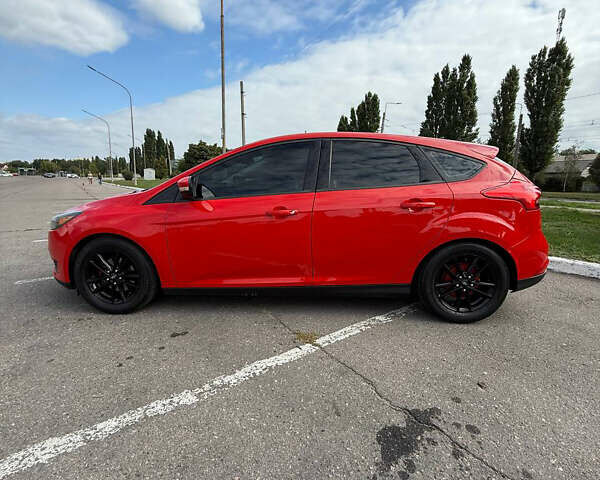 Червоний Форд Фокус, об'ємом двигуна 2 л та пробігом 202 тис. км за 8700 $, фото 3 на Automoto.ua