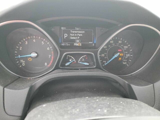 Форд Фокус 2016 в Городке на Automoto.ua Красный Форд Фокус, объемом двигателя 2 л и пробегом 77 тыс. км за 6900 $, фото 12 на Automoto.ua