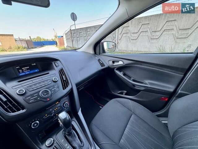 Червоний Форд Фокус, об'ємом двигуна 2 л та пробігом 128 тис. км за 8999 $, фото 29 на Automoto.ua