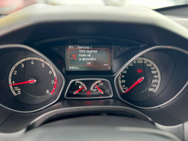 Красный Форд Фокус, объемом двигателя 2 л и пробегом 154 тыс. км за 13800 $, фото 10 на Automoto.ua