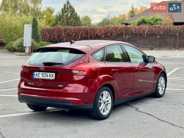 Красный Форд Фокус, объемом двигателя 2 л и пробегом 128 тыс. км за 8950 $, фото 9 на Automoto.ua