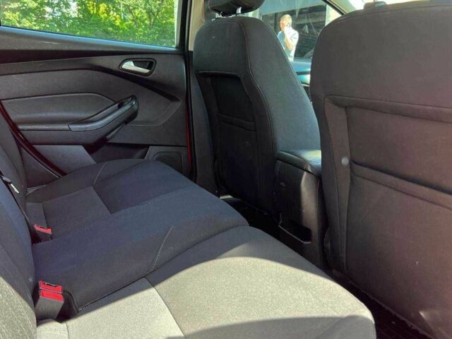 Красный Форд Фокус, объемом двигателя 2 л и пробегом 206 тыс. км за 7990 $, фото 20 на Automoto.ua