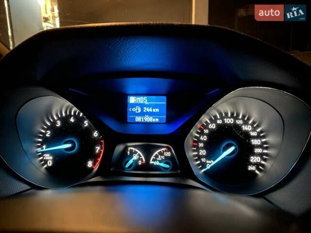 Форд Фокус 2016 в Тернополе на Automoto.ua Красный Форд Фокус, объемом двигателя 1 л и пробегом 81 тыс. км за 10900 $, фото 1 на Automoto.ua