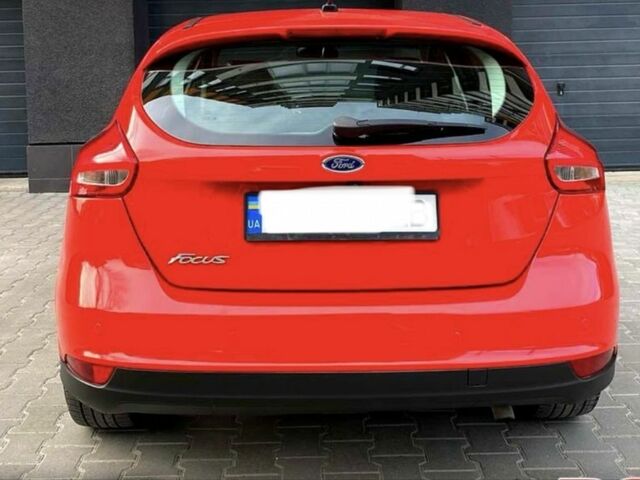 Красный Форд Фокус, объемом двигателя 2 л и пробегом 128 тыс. км за 9200 $, фото 3 на Automoto.ua