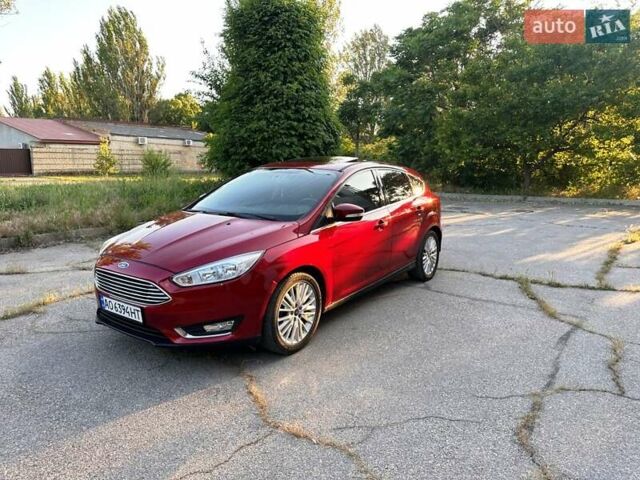 Красный Форд Фокус, объемом двигателя 2 л и пробегом 214 тыс. км за 8800 $, фото 43 на Automoto.ua