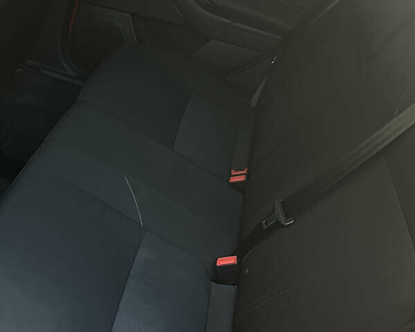 Красный Форд Фокус, объемом двигателя 2 л и пробегом 71 тыс. км за 9990 $, фото 10 на Automoto.ua