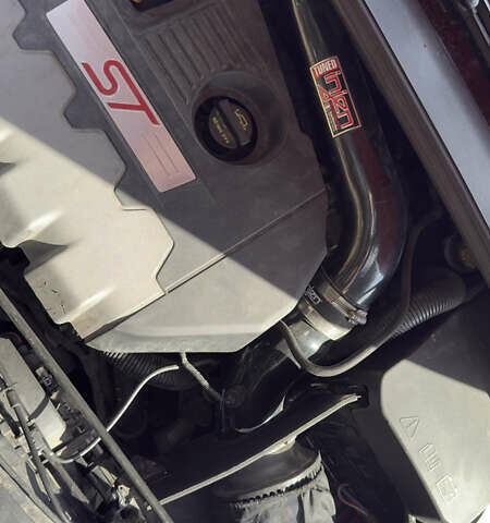 Красный Форд Фокус, объемом двигателя 2 л и пробегом 83 тыс. км за 13000 $, фото 10 на Automoto.ua