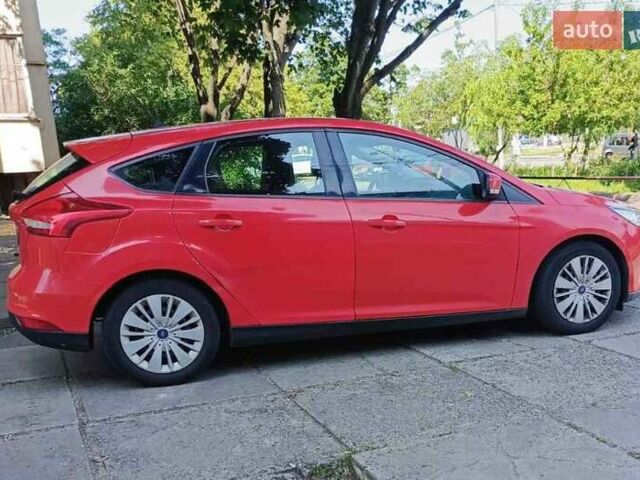 Червоний Форд Фокус, об'ємом двигуна 1.6 л та пробігом 152 тис. км за 8500 $, фото 1 на Automoto.ua
