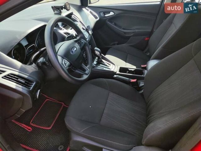Красный Форд Фокус, объемом двигателя 2 л и пробегом 145 тыс. км за 8700 $, фото 68 на Automoto.ua