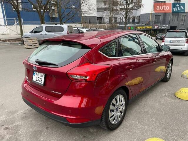 Красный Форд Фокус, объемом двигателя 2 л и пробегом 115 тыс. км за 11950 $, фото 3 на Automoto.ua