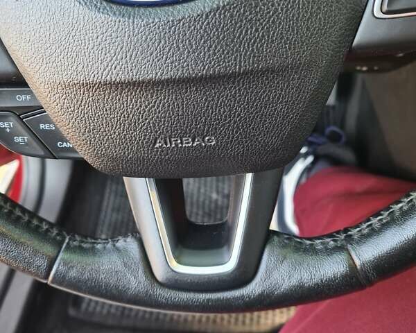 Красный Форд Фокус, объемом двигателя 2 л и пробегом 81 тыс. км за 8900 $, фото 82 на Automoto.ua