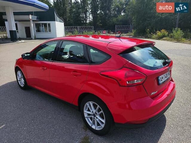 Червоний Форд Фокус, об'ємом двигуна 2 л та пробігом 149 тис. км за 7777 $, фото 12 на Automoto.ua