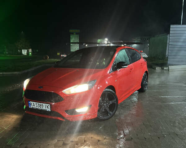 Красный Форд Фокус, объемом двигателя 1 л и пробегом 114 тыс. км за 7400 $, фото 6 на Automoto.ua