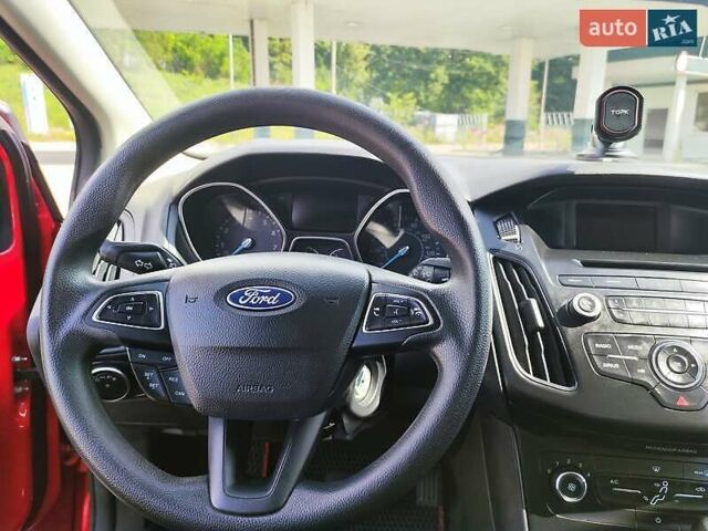 Червоний Форд Фокус, об'ємом двигуна 2 л та пробігом 149 тис. км за 7777 $, фото 36 на Automoto.ua