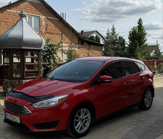 Красный Форд Фокус, объемом двигателя 2 л и пробегом 141 тыс. км за 7999 $, фото 5 на Automoto.ua