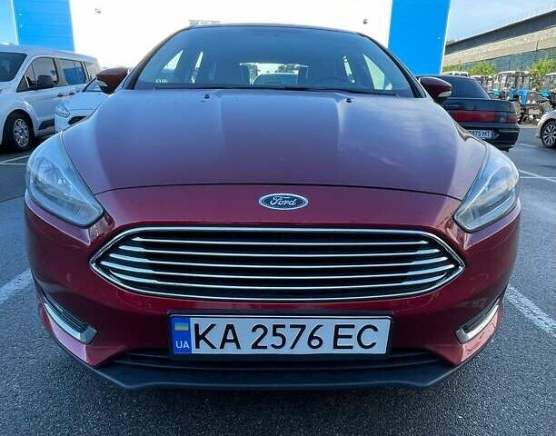 Красный Форд Фокус, объемом двигателя 2 л и пробегом 115 тыс. км за 11950 $, фото 7 на Automoto.ua