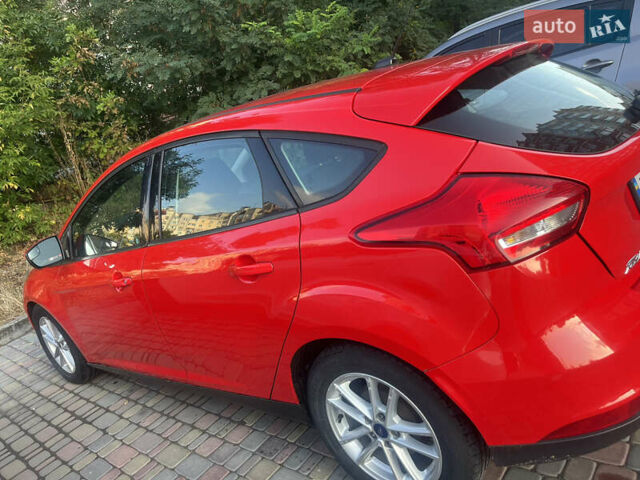 Красный Форд Фокус, объемом двигателя 2.01 л и пробегом 140 тыс. км за 8100 $, фото 58 на Automoto.ua