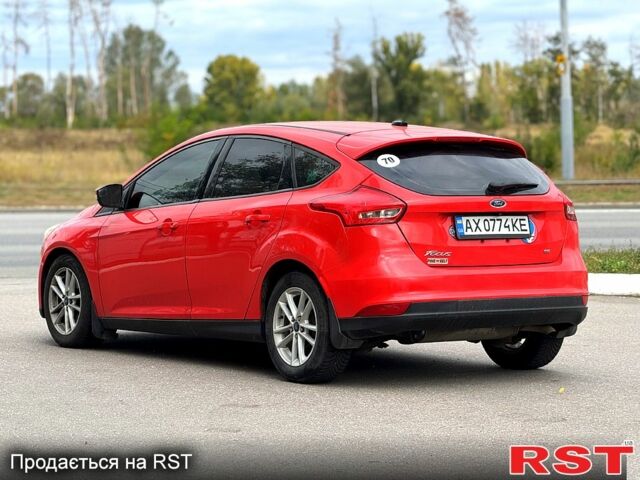 Красный Форд Фокус, объемом двигателя 2 л и пробегом 220 тыс. км за 7800 $, фото 1 на Automoto.ua