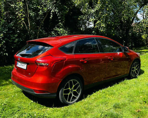 Красный Форд Фокус, объемом двигателя 1.9 л и пробегом 149 тыс. км за 7400 $, фото 4 на Automoto.ua