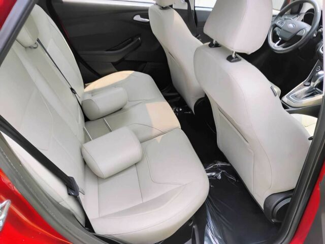 Красный Форд Фокус, объемом двигателя 2 л и пробегом 39 тыс. км за 7900 $, фото 10 на Automoto.ua