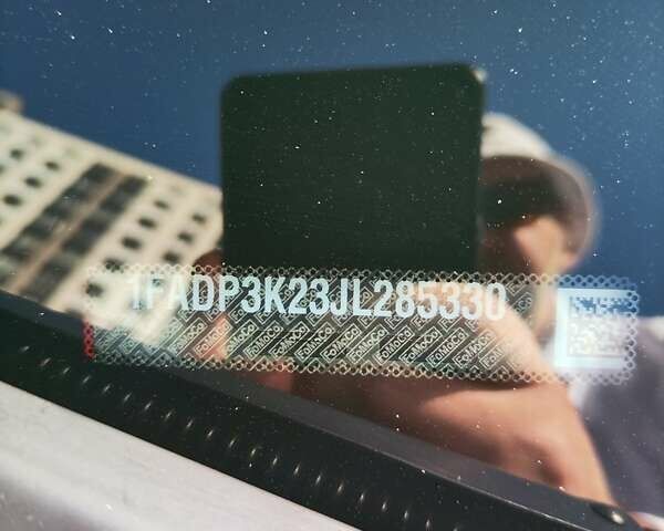 Красный Форд Фокус, объемом двигателя 2 л и пробегом 68 тыс. км за 9500 $, фото 7 на Automoto.ua