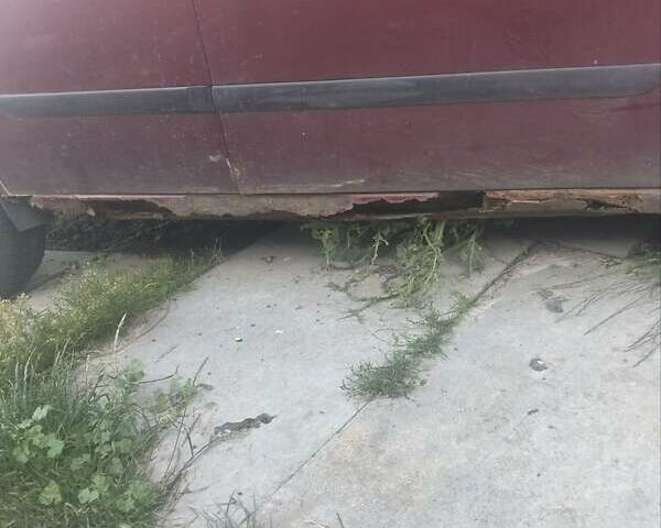 Красный Форд Фокус, объемом двигателя 1.6 л и пробегом 266 тыс. км за 1700 $, фото 5 на Automoto.ua