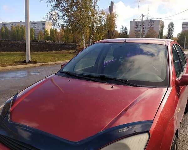 Красный Форд Фокус, объемом двигателя 2 л и пробегом 200 тыс. км за 2700 $, фото 3 на Automoto.ua