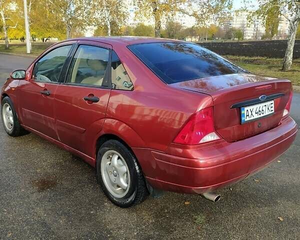Красный Форд Фокус, объемом двигателя 2 л и пробегом 200 тыс. км за 2700 $, фото 6 на Automoto.ua
