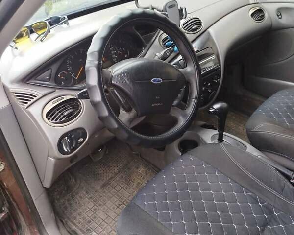 Красный Форд Фокус, объемом двигателя 2.02 л и пробегом 295 тыс. км за 2500 $, фото 8 на Automoto.ua