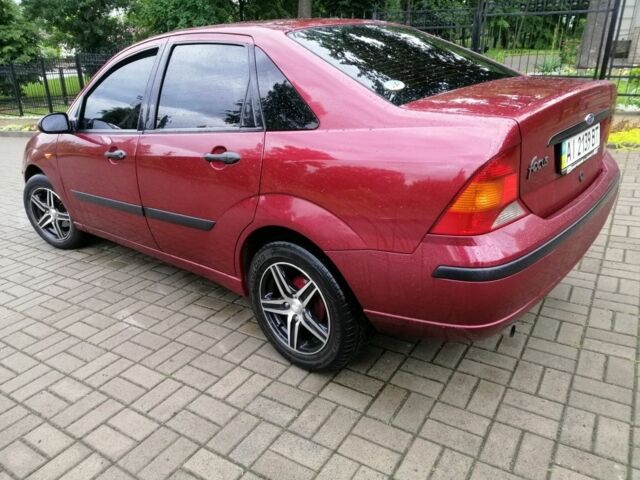 Красный Форд Фокус, объемом двигателя 0 л и пробегом 202 тыс. км за 2900 $, фото 5 на Automoto.ua